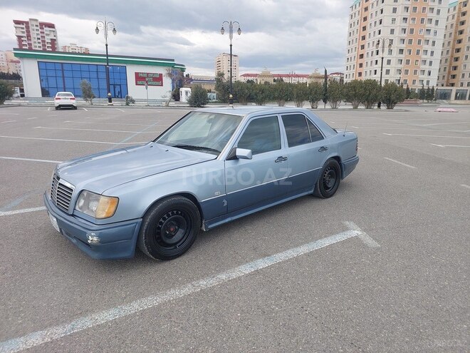 Mercedes E 230 1991, 346,500 km - 2.3 l - Bakı