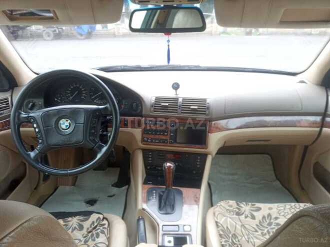 BMW 528 1996, 328,000 km - 2.8 l - Qazax