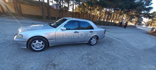 Mercedes C 180 1999, 256,342 km - 1.8 л - Bakı