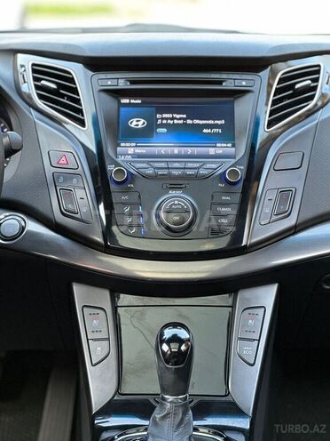 Hyundai i40 2013, 163,000 km - 1.7 л - Bakı