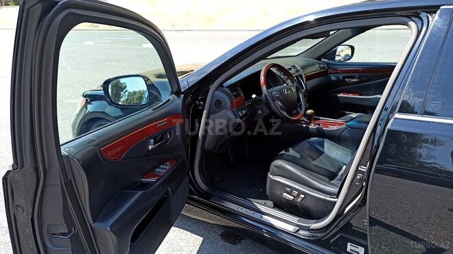 Lexus  2008, 175,000 km - 4.6 l - Bakı