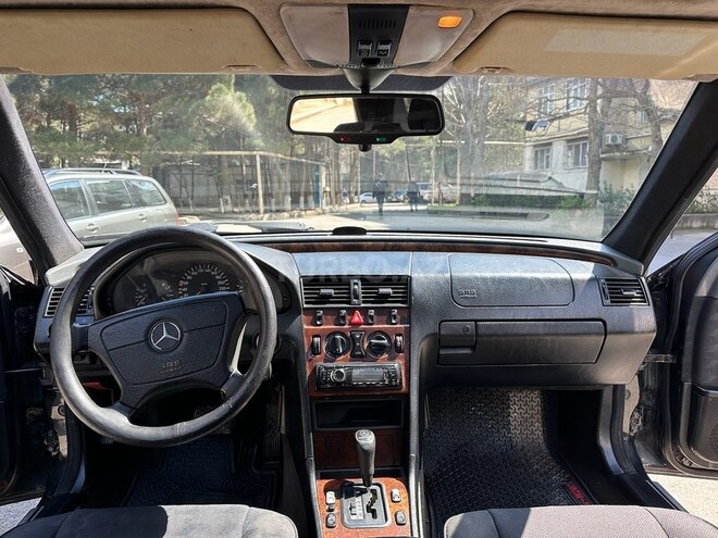 Mercedes C 280 1995, 400,000 km - 2.8 l - Bakı