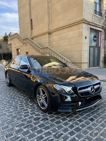Mercedes E 220 2018, 89,700 km - 2.0 l - Bakı