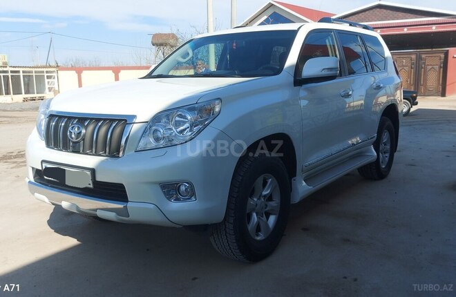 Toyota Prado 2013, 86,000 km - 2.7 l - Sabirabad