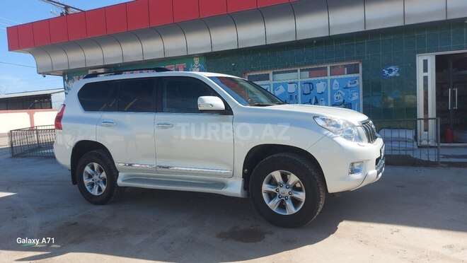 Toyota Prado 2013, 86,000 km - 2.7 l - Sabirabad