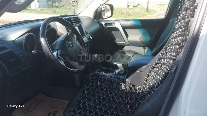 Toyota Prado 2013, 86,000 km - 2.7 l - Sabirabad