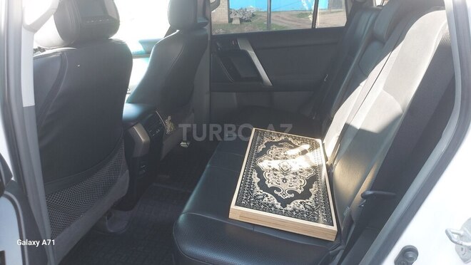 Toyota Prado 2013, 86,000 km - 2.7 l - Sabirabad