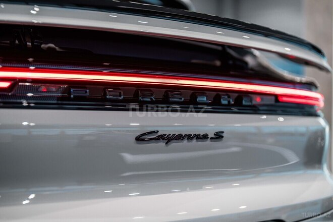 Porsche Cayenne S E-Hybrid Coupe