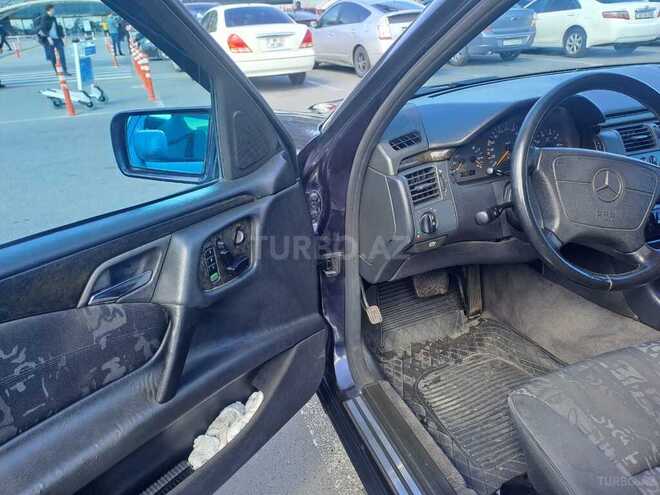 Mercedes E 230 1996, 343,000 km - 2.3 l - Bakı
