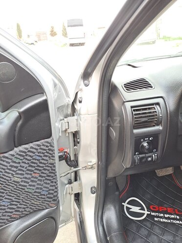 Opel Astra 2002, 329,865 km - 1.6 l - Bakı