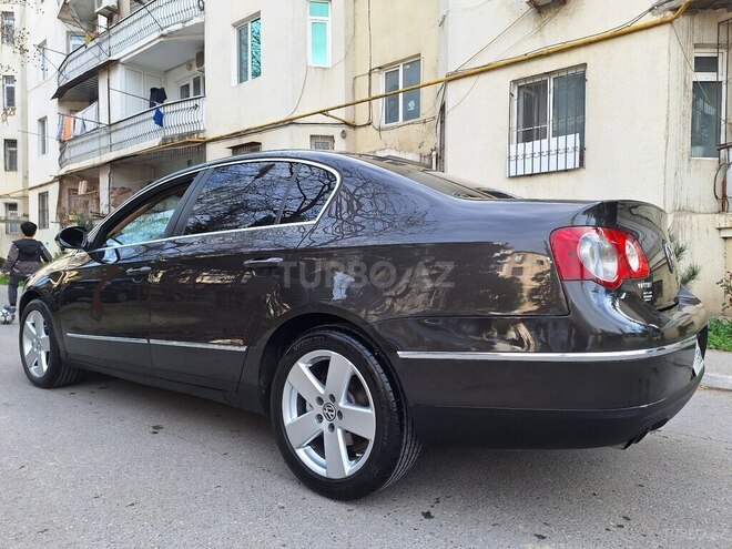 Volkswagen Passat 2006, 267,500 km - 2.0 l - Bakı