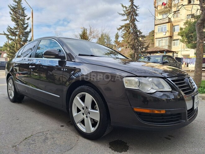 Volkswagen Passat 2006, 267,500 km - 2.0 l - Bakı