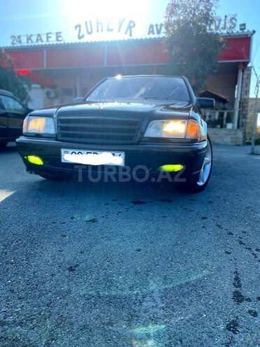 Mercedes C 230 1998, 209,000 km - 2.3 l - Yevlax