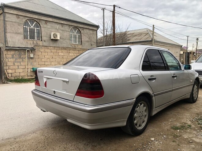 Mercedes C 220 1999, 581,645 km - 2.2 л - Bakı