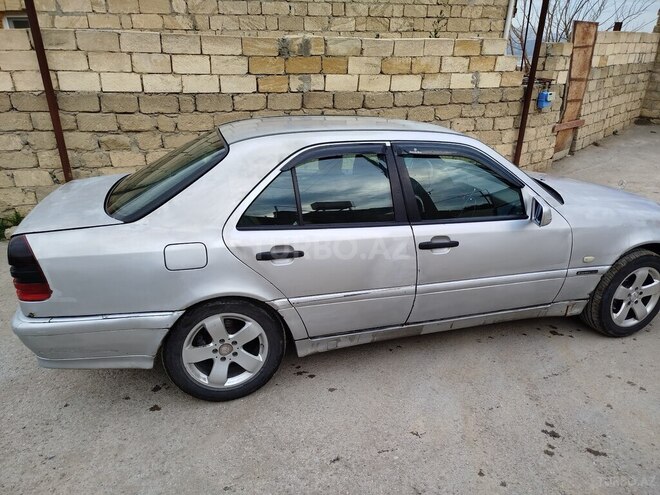 Mercedes C 220 1999, 999,999 km - 2.2 l - Bakı