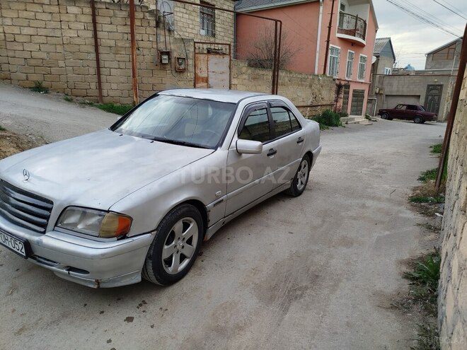 Mercedes C 220 1999, 999,999 km - 2.2 l - Bakı