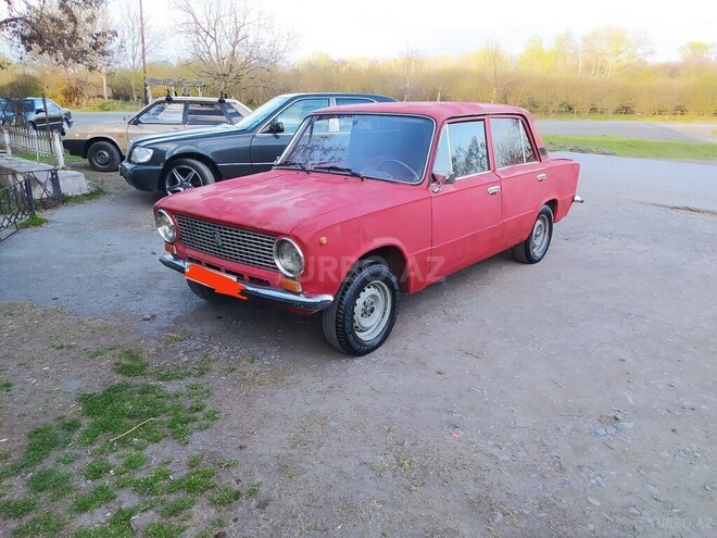 LADA (VAZ) 2101 1983, 99,000 km - 1.5 l - Qax