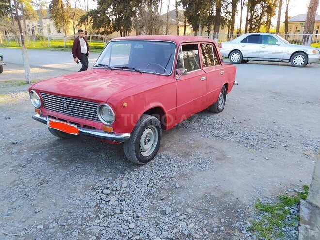 LADA (VAZ) 2101 1983, 99,000 km - 1.5 l - Qax