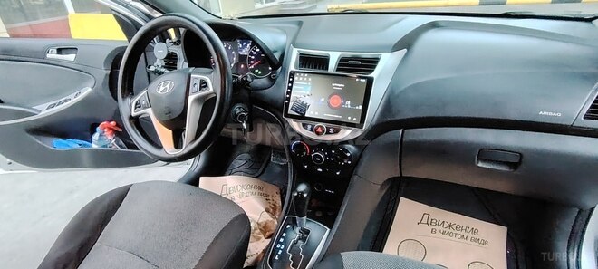 Hyundai Accent 2011, 221,000 km - 1.6 l - Bakı