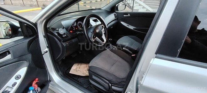Hyundai Accent 2011, 221,000 km - 1.6 l - Bakı