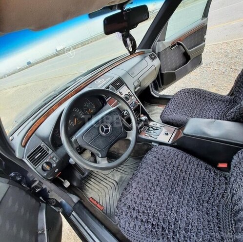 Mercedes C 200 1997, 312,000 km - 2.0 l - Yevlax