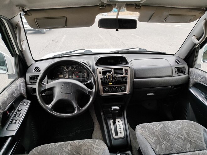 Mitsubishi Pajero io 1999, 262,167 km - 1.8 l - Bakı