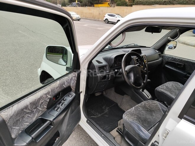 Mitsubishi Pajero io 1999, 262,167 km - 1.8 l - Bakı