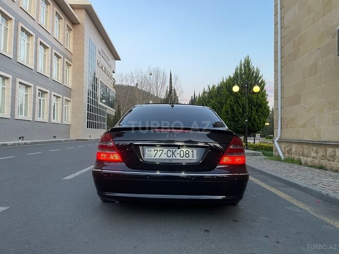 Mercedes E 320