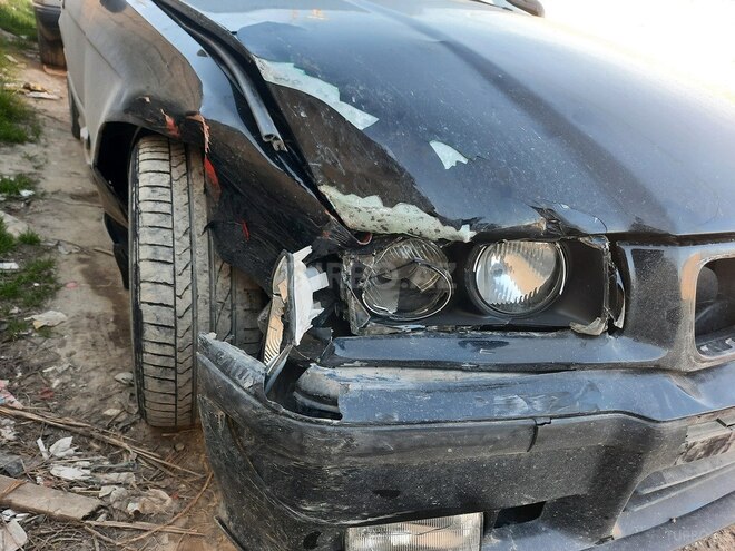 BMW 328 1994, 390,000 km - 2.8 l - Bakı