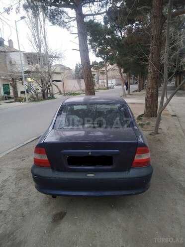 Opel Vectra 1997, 550,000 km - 1.8 l - Bakı