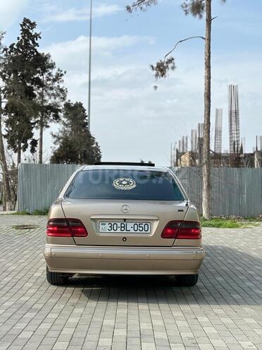 Mercedes E 240 2000, 327,000 km - 2.4 l - Bakı
