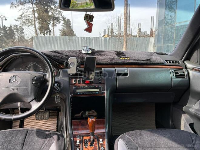 Mercedes E 240 2000, 327,000 km - 2.4 l - Bakı