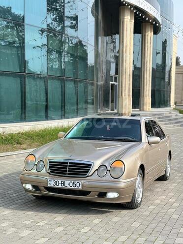 Mercedes E 240 2000, 327,000 km - 2.4 l - Bakı