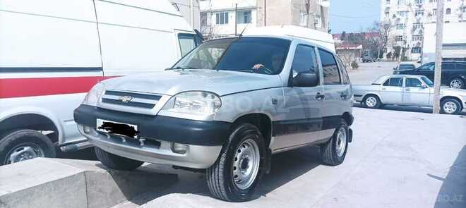 Chevrolet Niva 2004, 243,098 km - 1.7 l - Sumqayıt