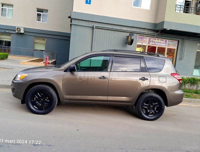 Toyota RAV4 2011, 213,000 km - 2.4 l - Bakı