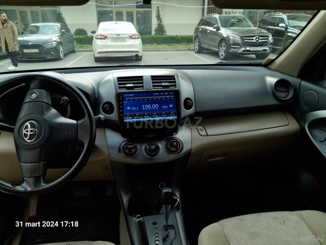 Toyota RAV4 2011, 213,000 km - 2.4 l - Bakı