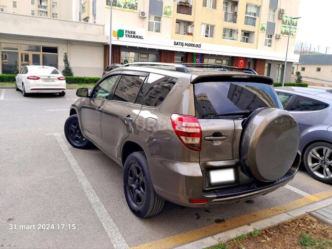 Toyota RAV4 2011, 213,000 km - 2.4 l - Bakı