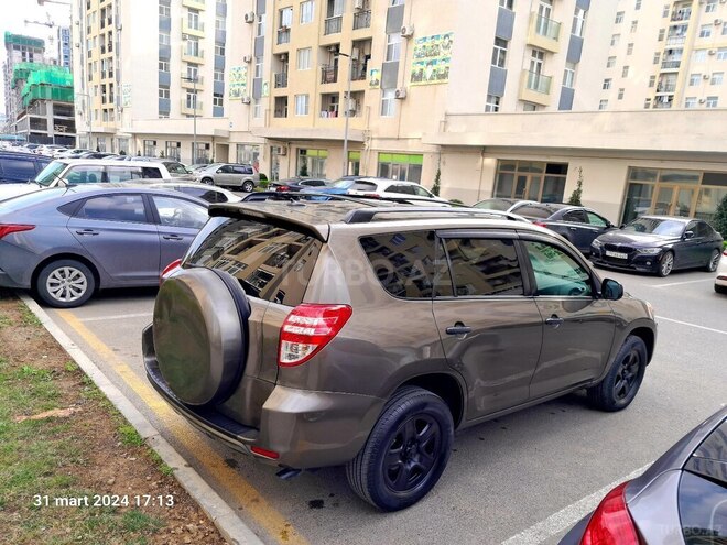 Toyota RAV4 2011, 213,000 km - 2.4 l - Bakı