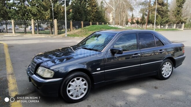 Mercedes C 220 1999, 320,000 km - 2.2 л - Mingəçevir