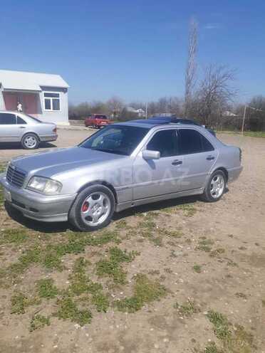 Mercedes C 230 2000, 288,880 km - 2.3 л - Bərdə