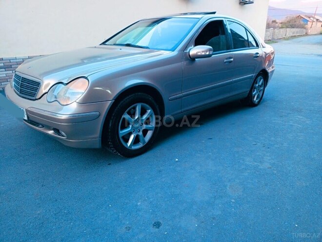 Mercedes C 240 2002, 244,667 km - 2.4 л - Balakən