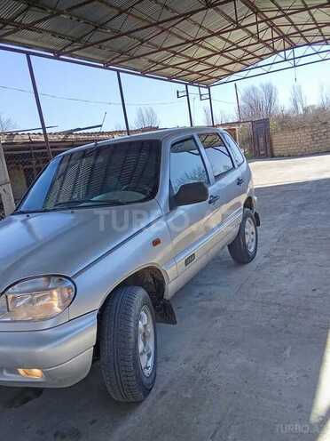 Chevrolet Niva 2006, 215,000 km - 1.7 л - Şirvan