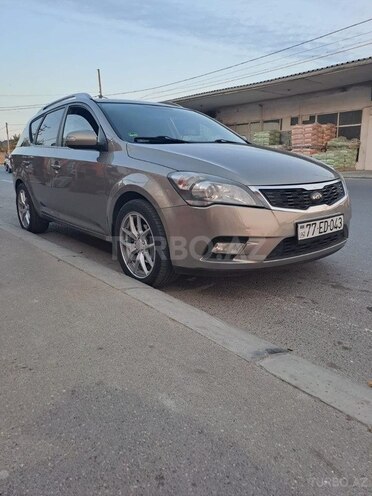 Kia Ceed 2010, 200,600 km - 1.6 л - Bakı
