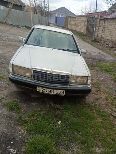 Mercedes 190 1989, 500,000 km - 2.0 l - Qəbələ