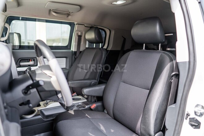 Toyota FJ Cruiser 2012, 96,000 km - 4.0 л - Bakı