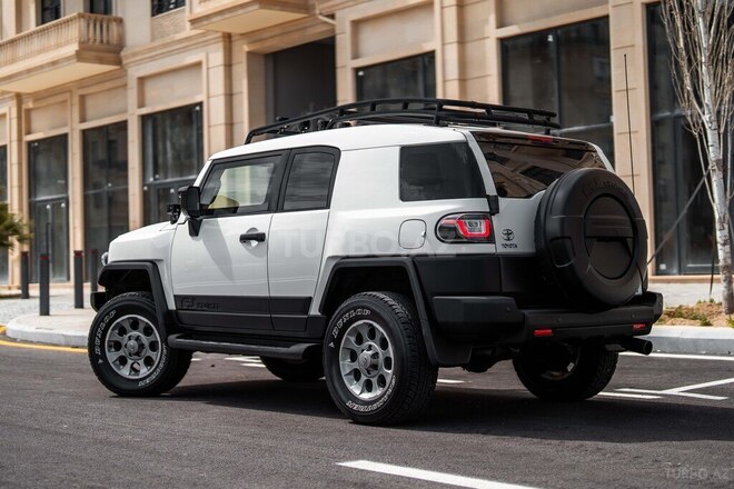 Toyota FJ Cruiser 2012, 96,000 km - 4.0 л - Bakı