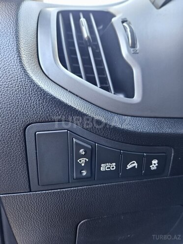 Kia Sportage 2015, 177,300 km - 2.0 l - Bakı
