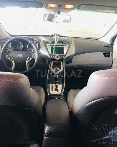 Hyundai Elantra 2011, 127,000 km - 1.8 l - Qəbələ