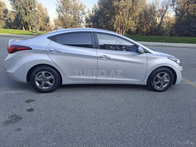 Hyundai Elantra 2015, 127,971 km - 1.6 l - Bakı