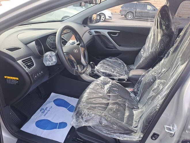 Hyundai Elantra 2015, 127,971 km - 1.6 l - Bakı